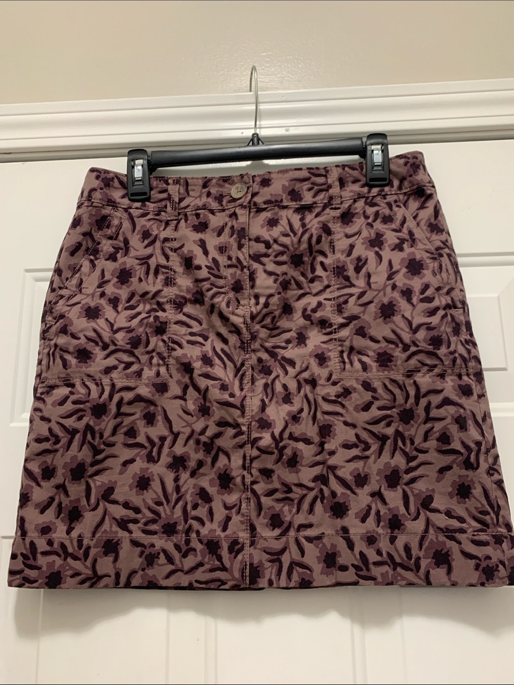 3/$15 LOFT 100% Cotton Mauve Floral-Print Mini Skirt Size 6
